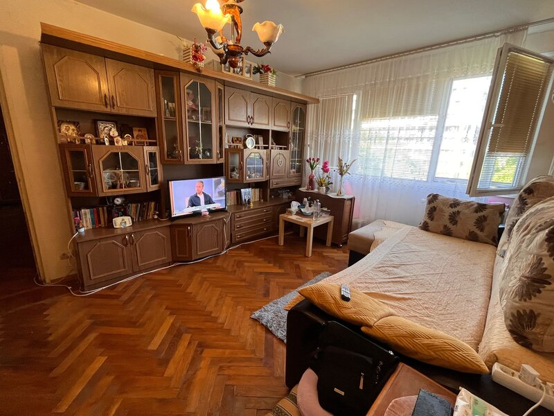 Baba Novac Titan - langa Parc IOR